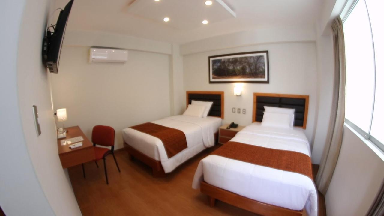 Ottavis Hotel&Café Chiclayo Buitenkant foto