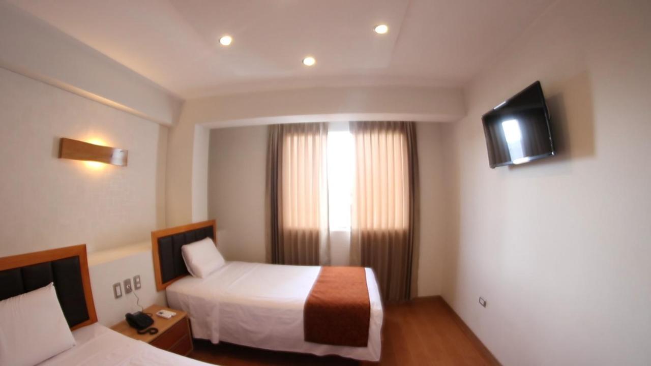 Ottavis Hotel&Café Chiclayo Buitenkant foto